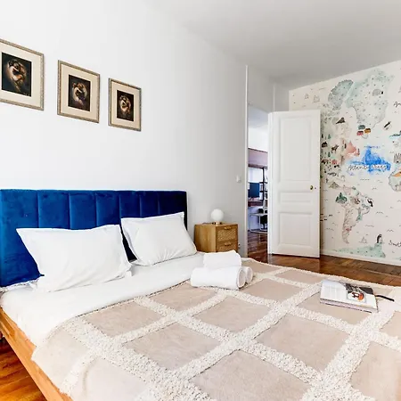 Apartment Montmartre Flat