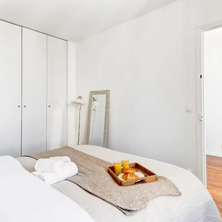 Montmartre Flat Apartment